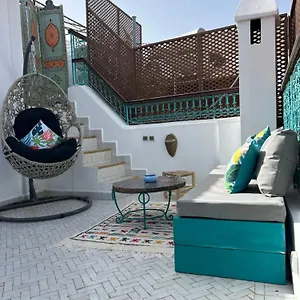 Amazing Amazigh Avec Jacuzzi Petit Dejeuner Compris Avec Aussi Familiales Pres De La Place Jemaa El Fna Marrakesch