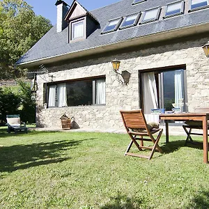 Casa Lola Pirene Сasa de vacaciones Vielha