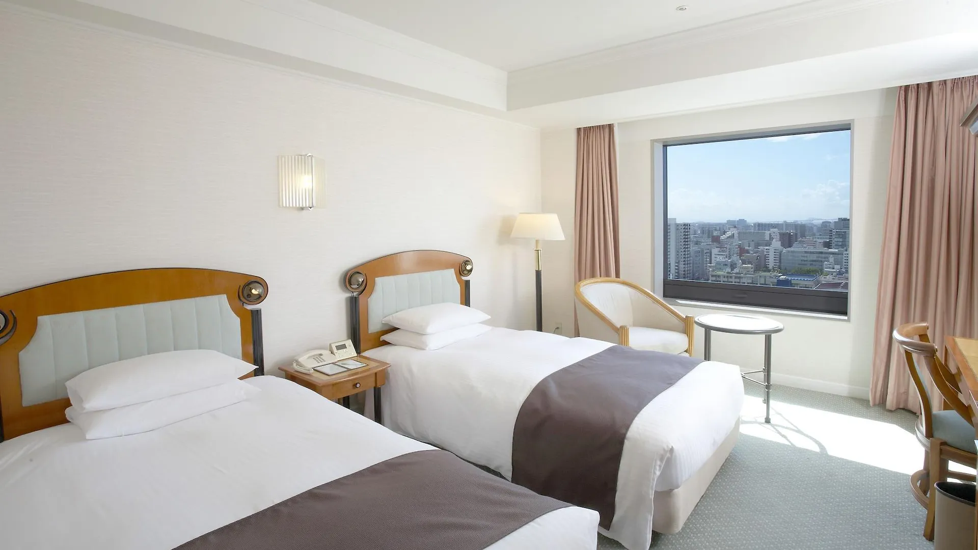 Hotel East 21 Tokyo 4*,  Japonya